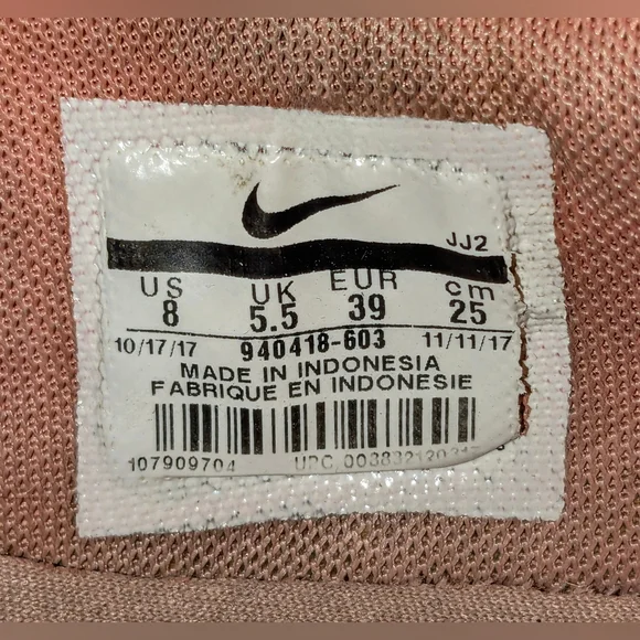 Women's Pink silk Nike Size 8 - Picture 9 of 9